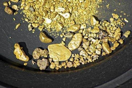 محیط زیست قروه در جریان نتیجه نمونه برداری نشت سیانور از معدن طلاى سارى گونى است ، اجازه اعلام نداریم!