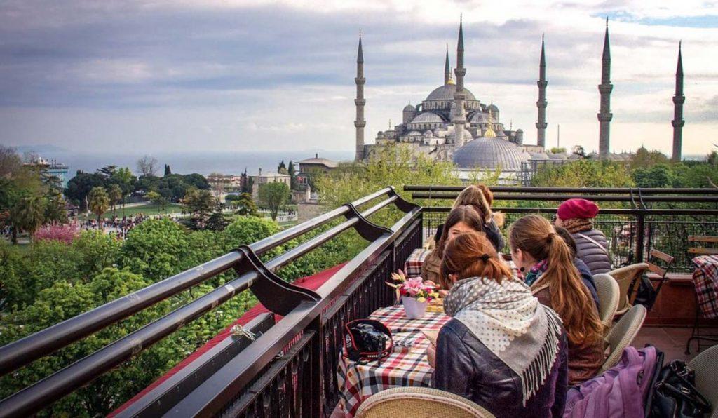 ارزان ترین زمان سفر به استانبول